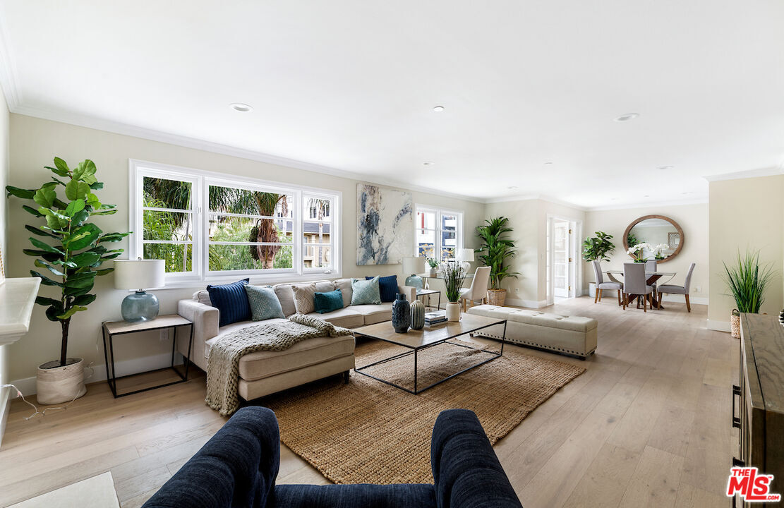 Property Photo: 11842 Darlington Ave 201 CA 90049