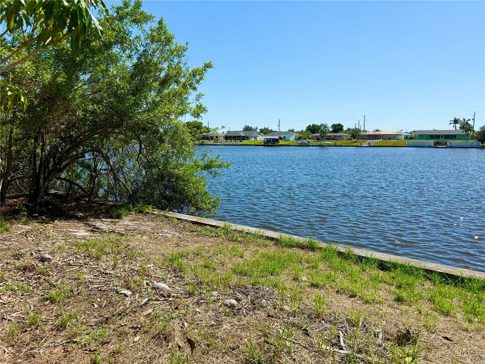 Property Photo: 834 Ellicott Circle NW FL 33952
