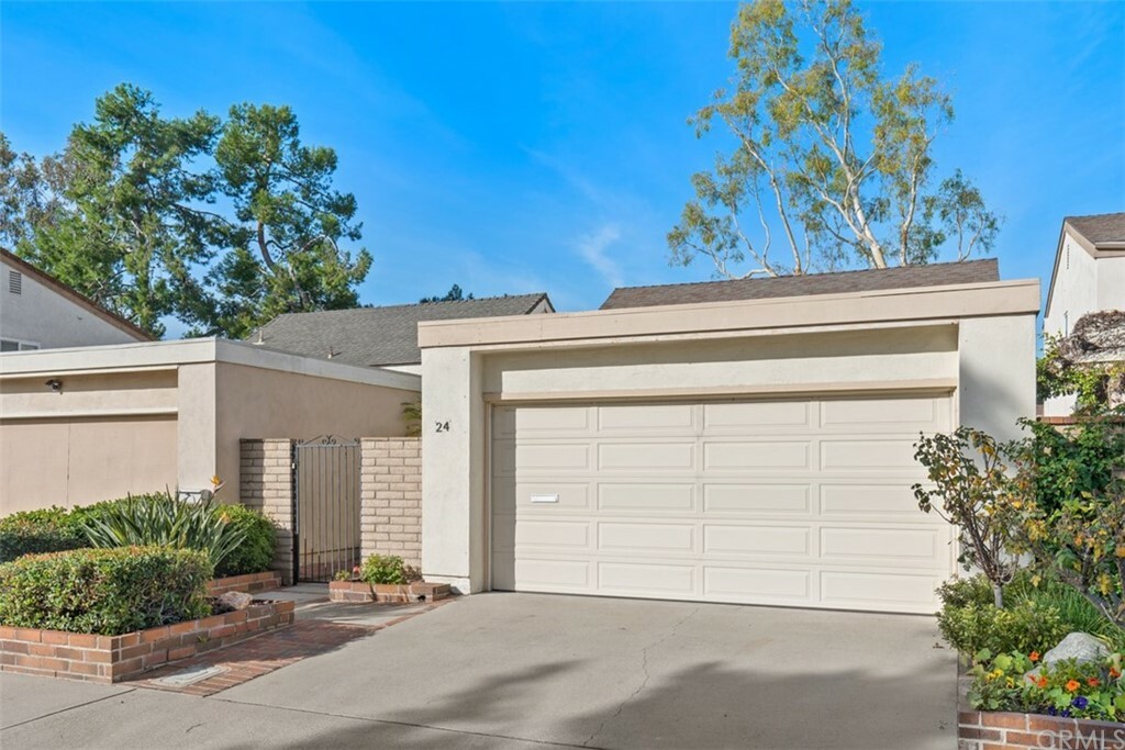 Property Photo:  24 Sequoia Tree Lane  CA 92612 