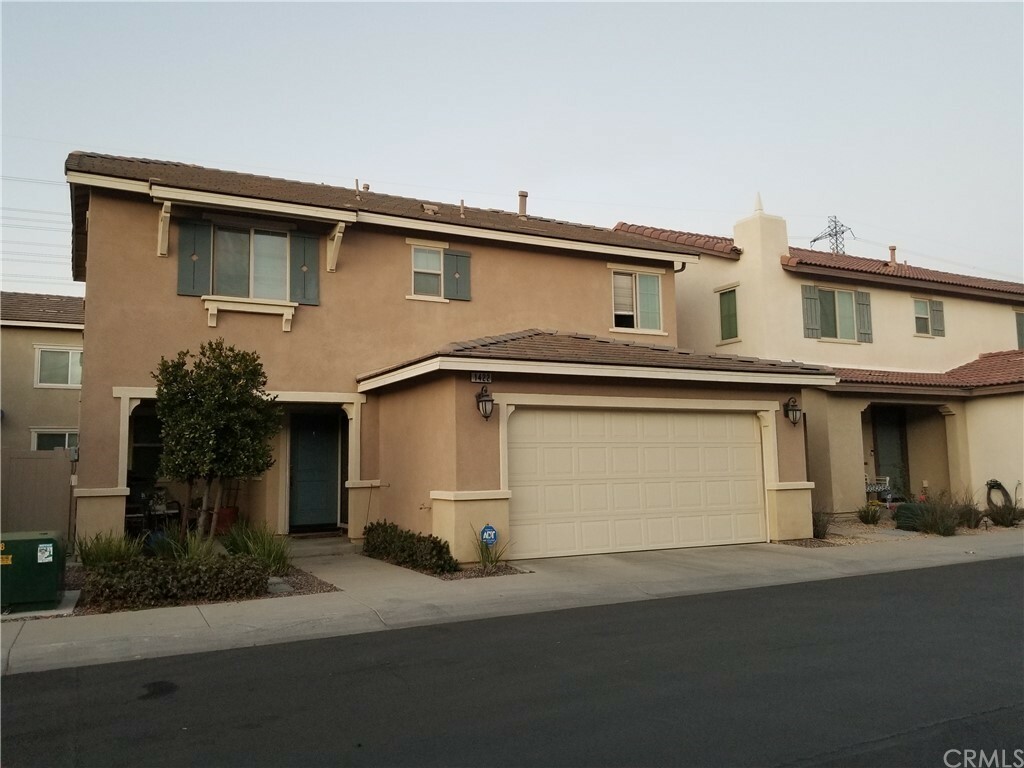 Property Photo:  1422 Silverberry Lane  CA 92223 