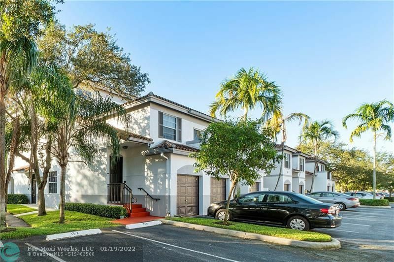 Property Photo:  781 SW 148th Ave 1502  FL 33325 