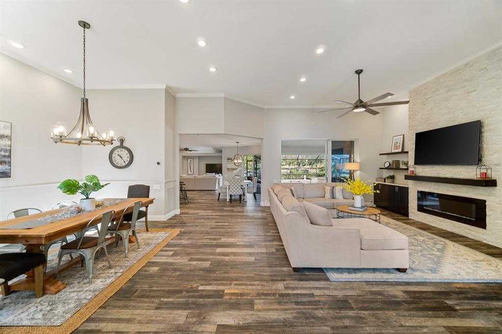 Property Photo: 6417 Spyglass Lane FL 34202