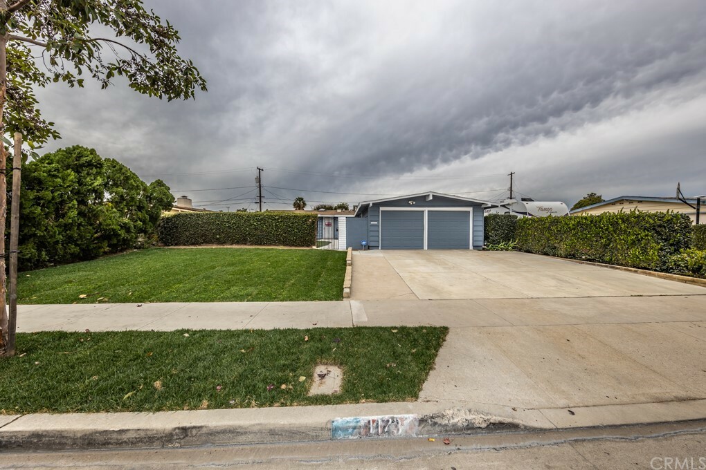 Property Photo:  1173 N Lotus Street  CA 92801 