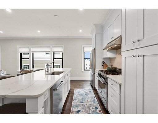 Property Photo: 160 W Broadway Ph3 MA 02127