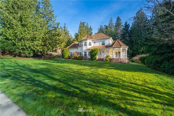 Property Photo:  4801 Woodside Drive  WA 98221 