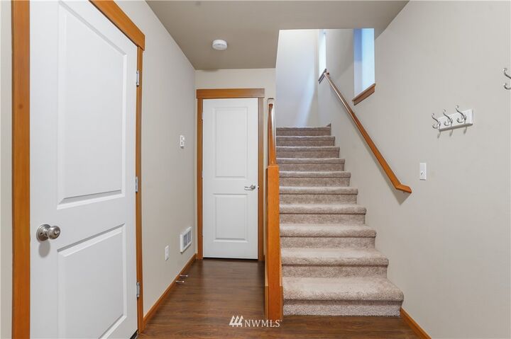 Property Photo: 23811 Cedar Court 3 WA 98043