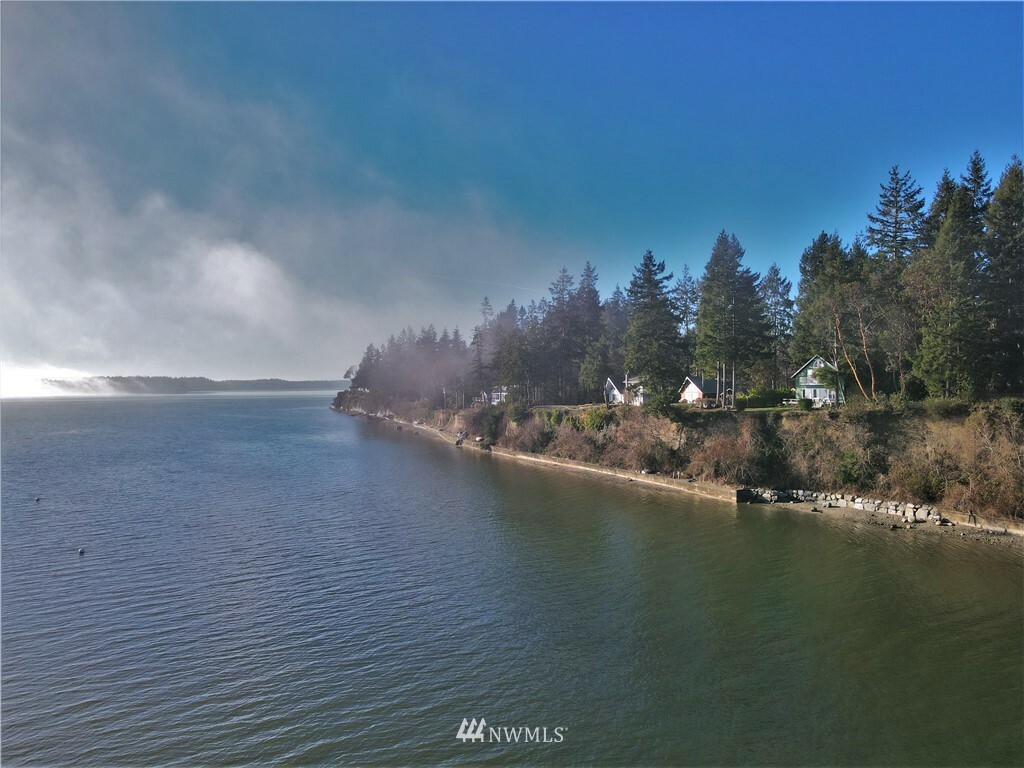 Property Photo:  200 E Sund Road  WA 98546 