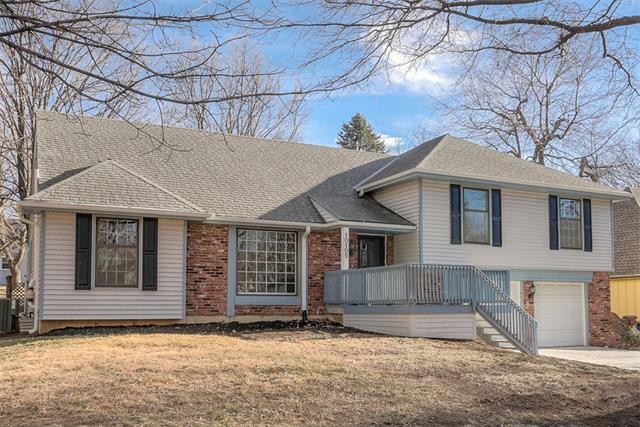 Property Photo: 10105 Long Street KS 66215