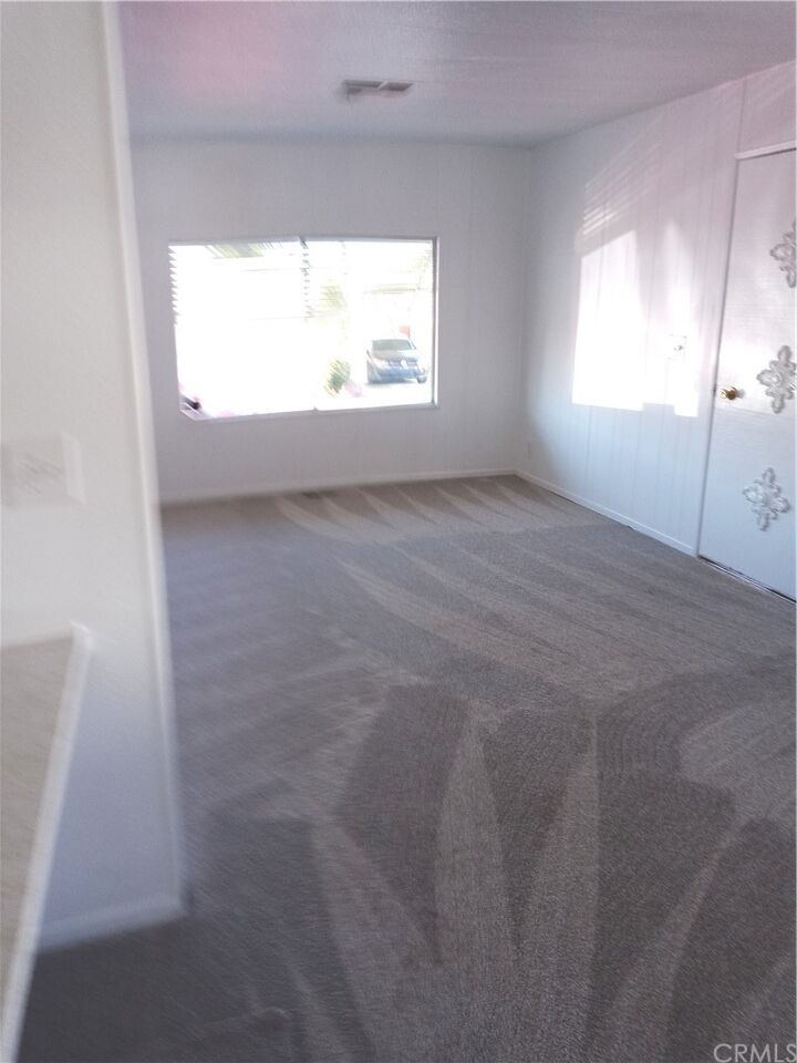 Property Photo: 950 California Street 115 CA 92320