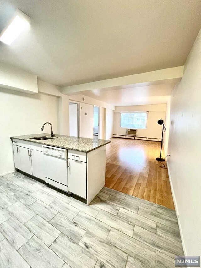 Property Photo:  333 Grand Avenue 1F  NJ 07650 