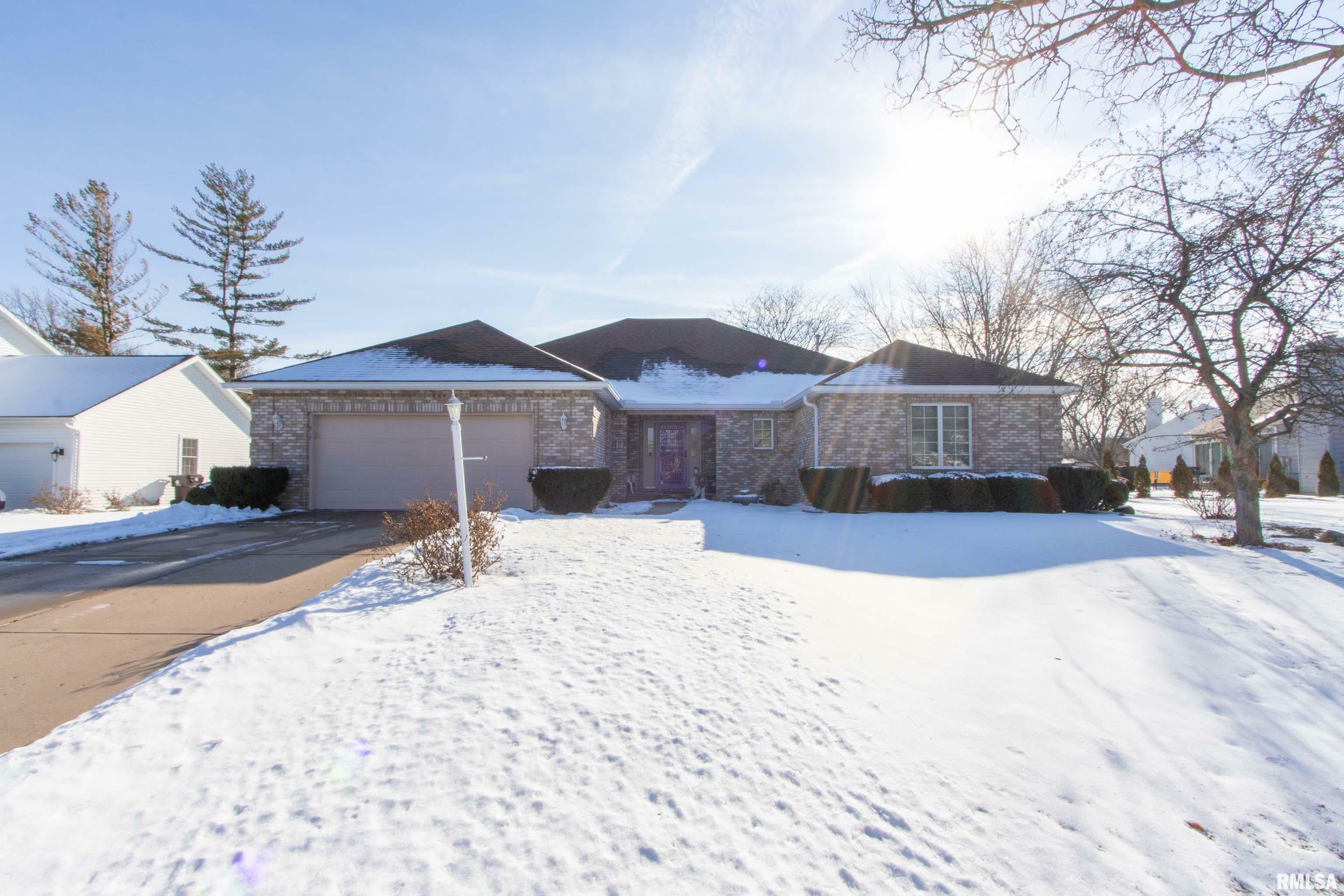 Property Photo:  112 Northaven  IL 61614 