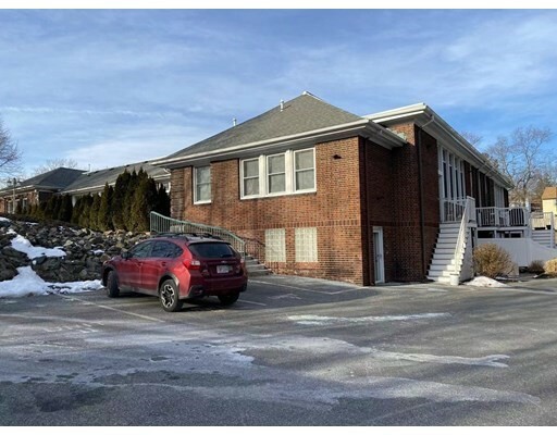 Property Photo: 349 Fulton St 7 MA 02155