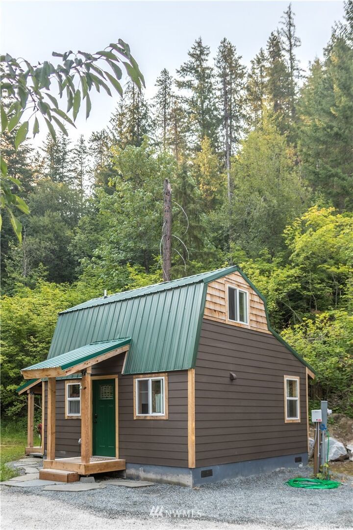 Property Photo:  10989 Wending Lane  WA 98826 