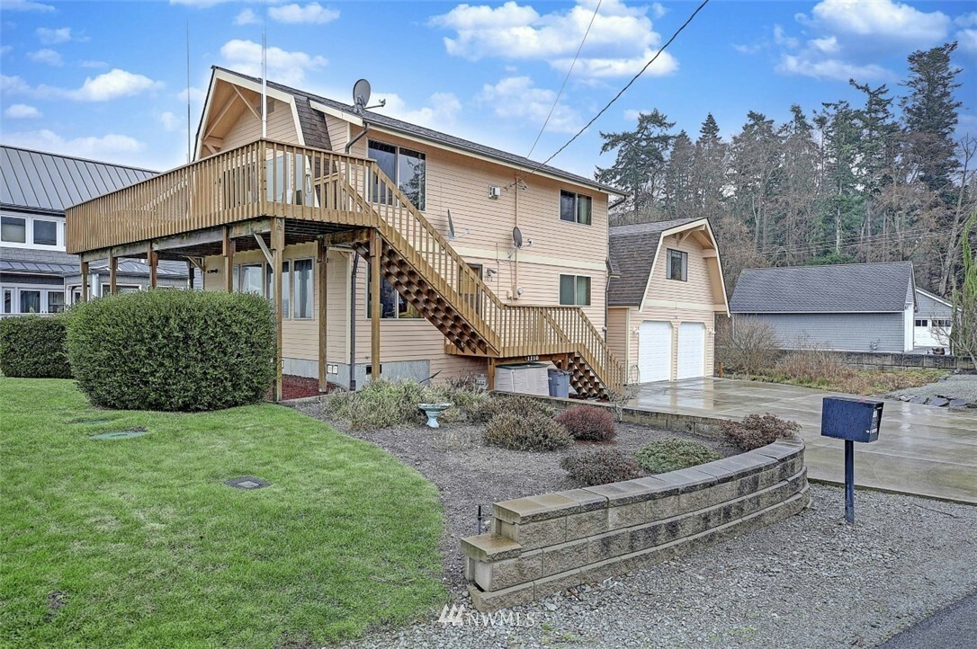 1110 Essex Street  Camano Island WA 98282 photo