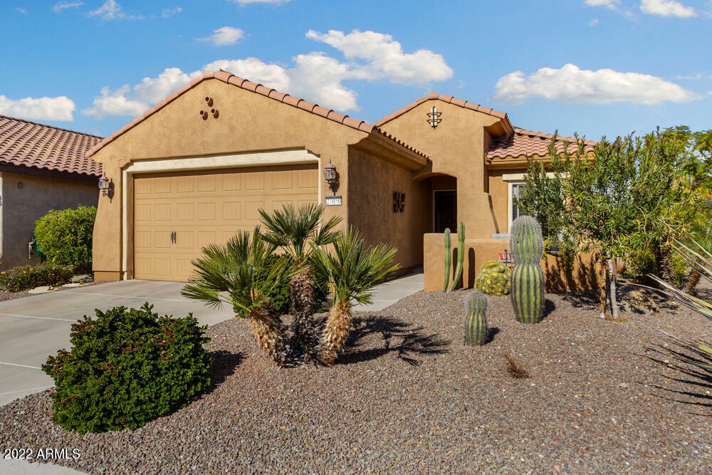 Property Photo: 27050 W Escuda Drive AZ 85396