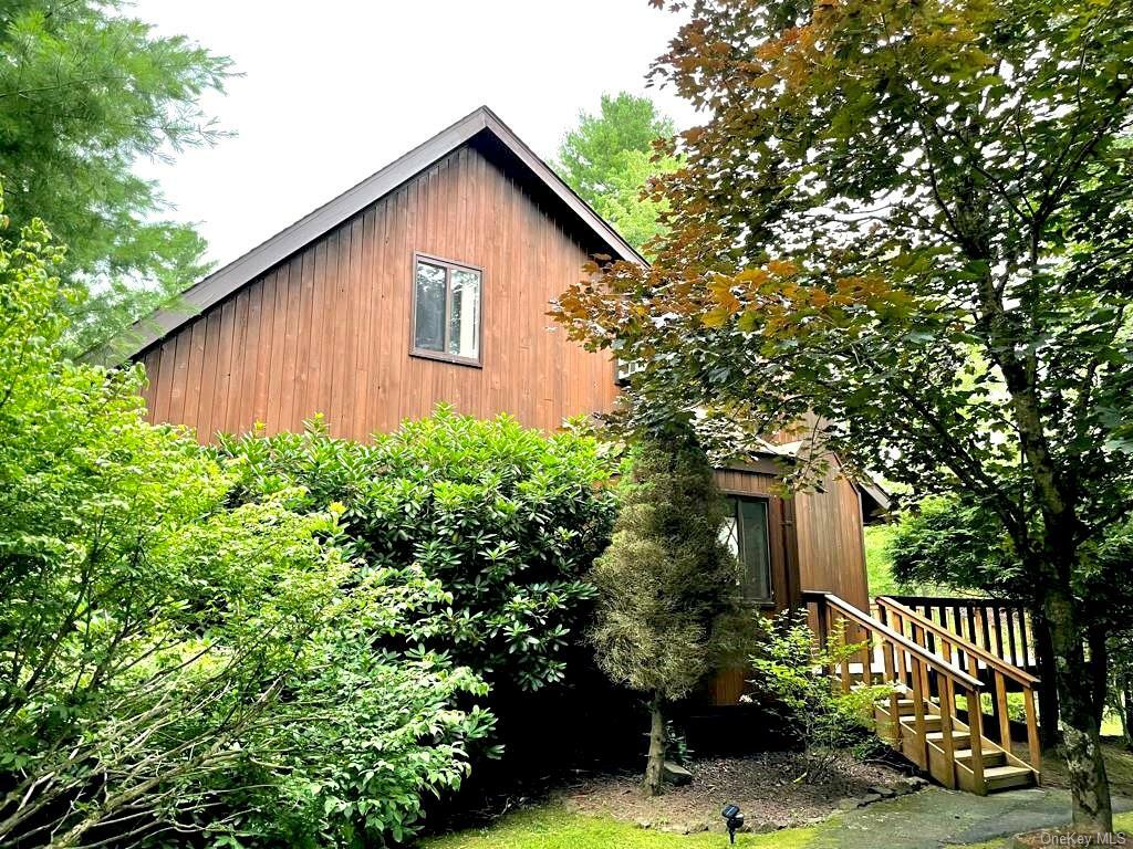 Property Photo:  8 Lakeside Drive  NY 12701 