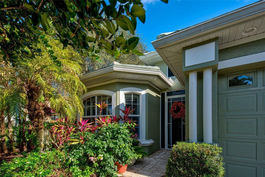 Property Photo: 354 Melrose Court FL 34292