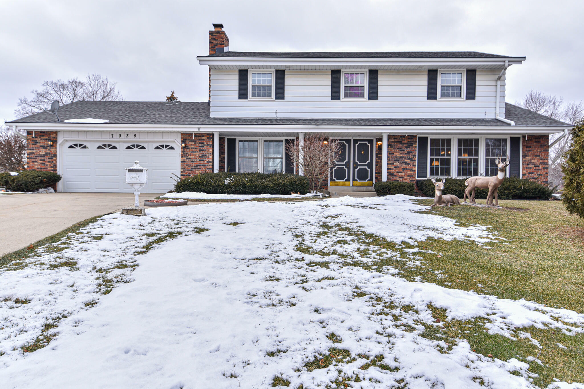 Property Photo: 7935 S Wayland Dr WI 53154