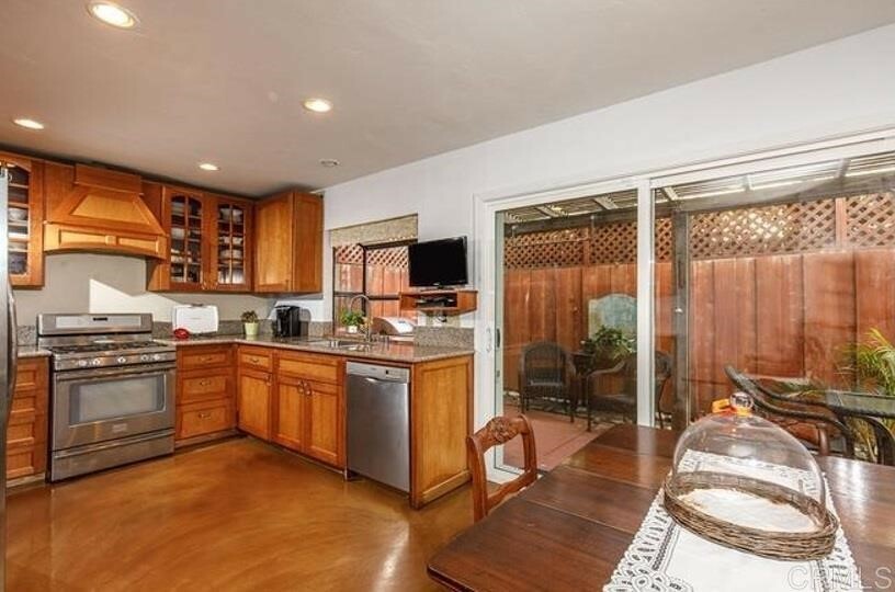 Property Photo: 226 Levant Way CA 92057