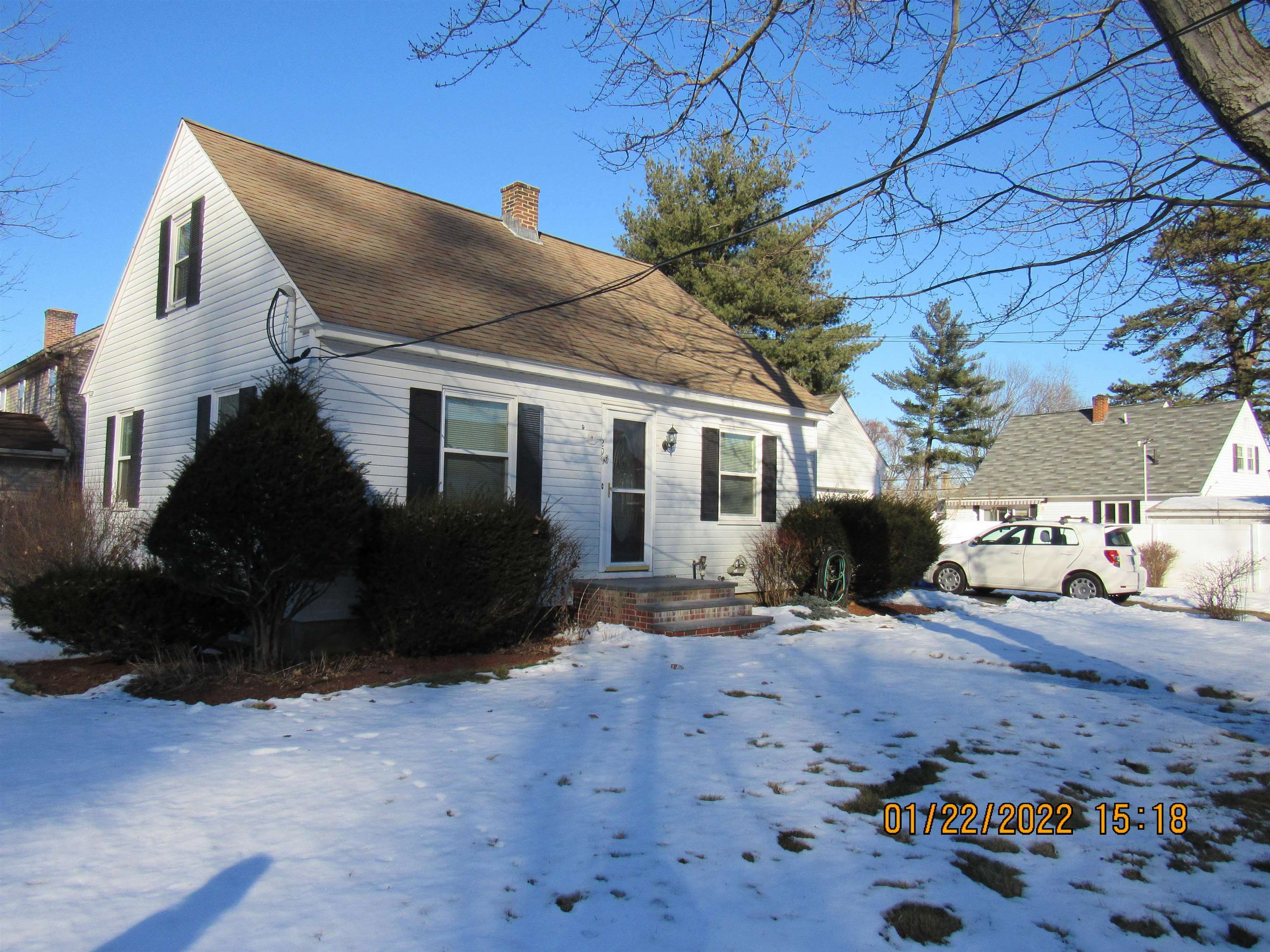 Property Photo:  29 Newgate Circle  NH 03102 