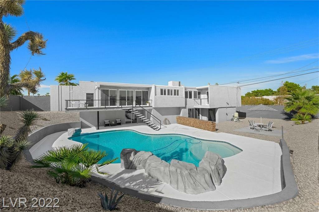 Property Photo:  2520 Castlesands Way  NV 89121 