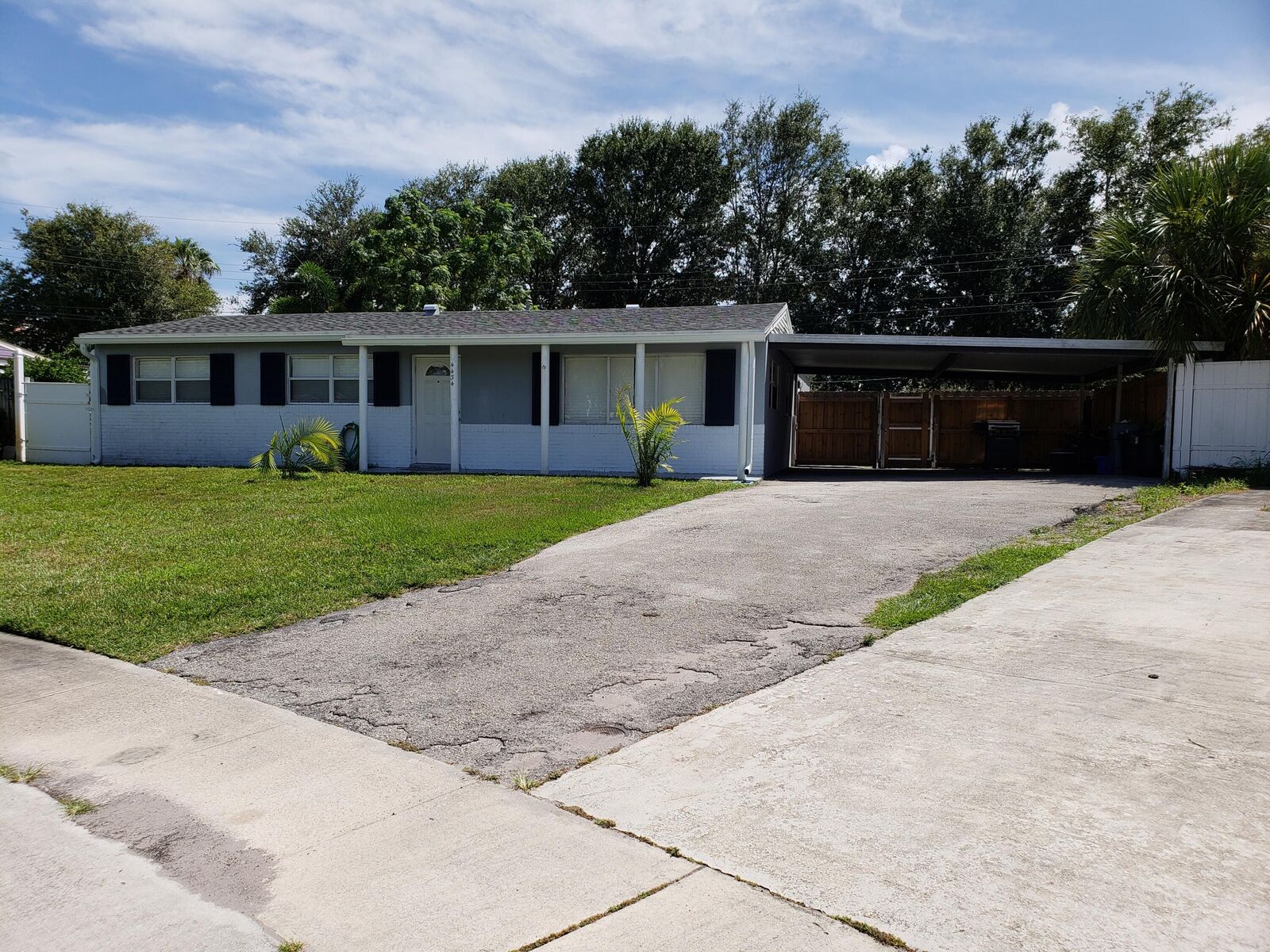 Property Photo:  4434 Bamboo Drive  FL 33410 