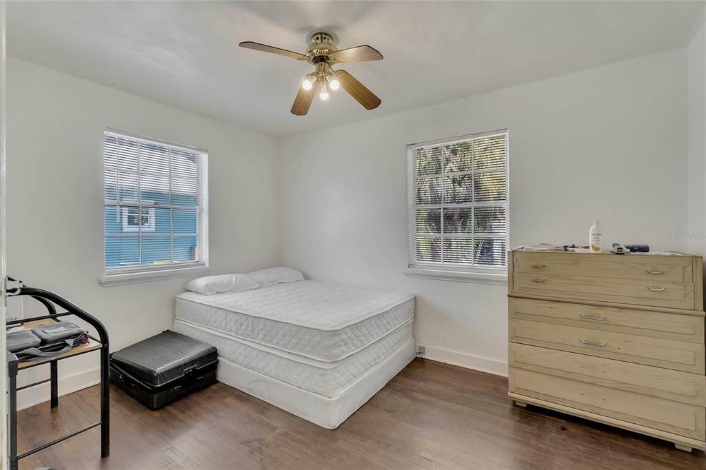 Property Photo:  1106 W Line Street  FL 34748 