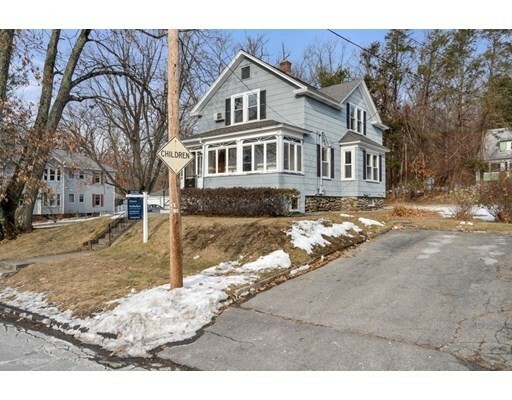 Property Photo:  133 Malvern Rd  MA 01610 