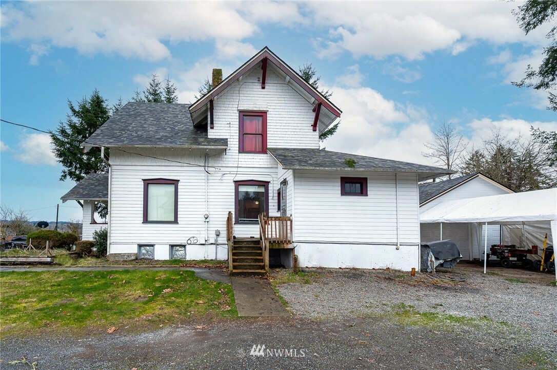 Property Photo:  251 N Second Street  WA 98591 