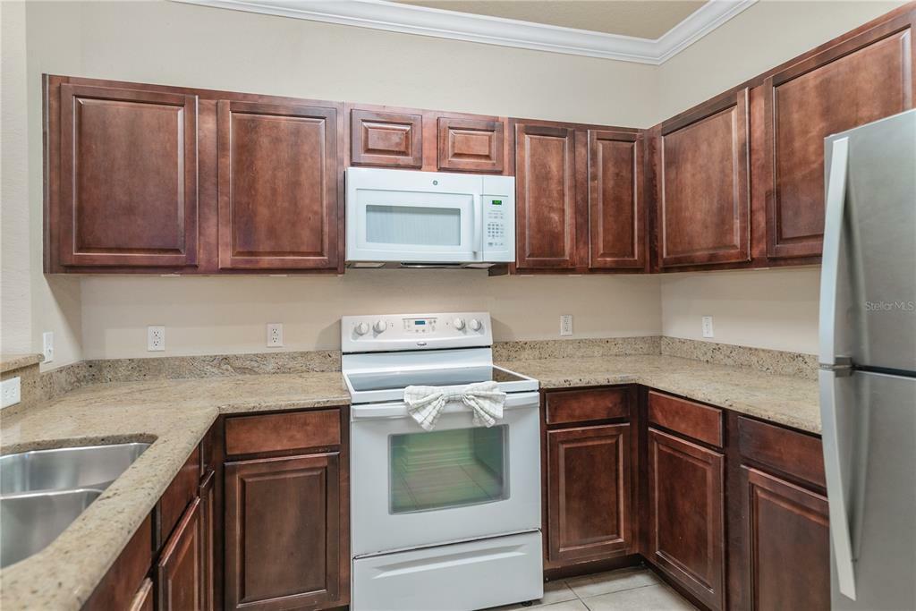 Property Photo:  1370 Tuscana Lane 5101  FL 33896 