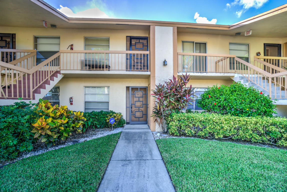 Property Photo:  13194 Lucinda Palm Court B  FL 33484 