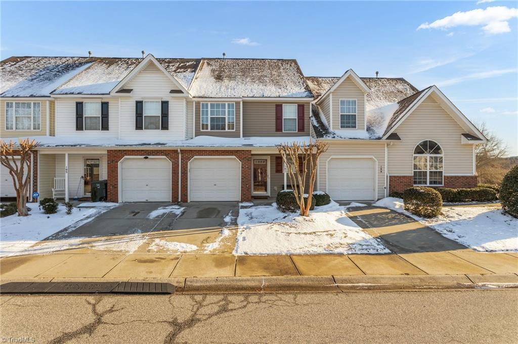 Property Photo: 107 Goldfinch Avenue NC 27409