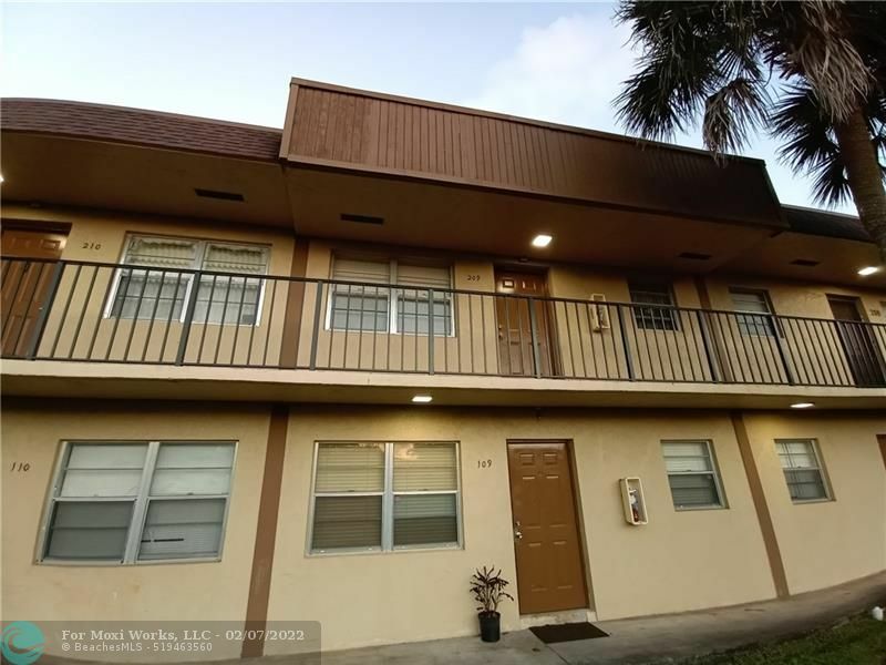 Property Photo:  406 Lakeside Dr 209  FL 33063 