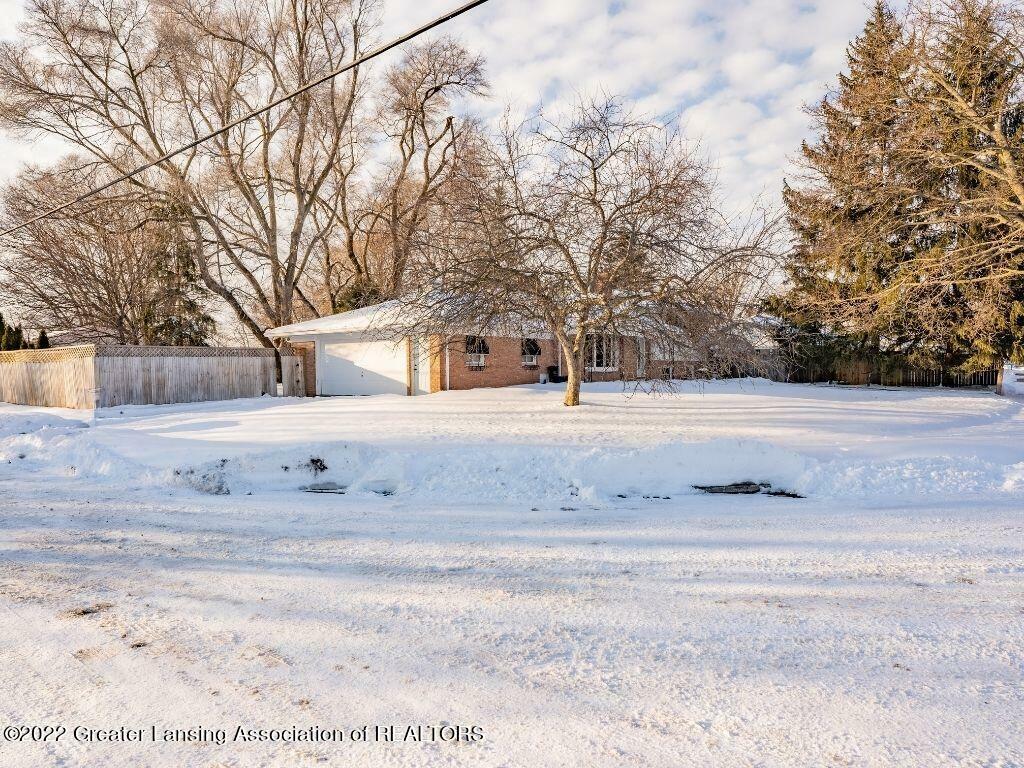 Property Photo: 3824 Schlee Street MI 48910