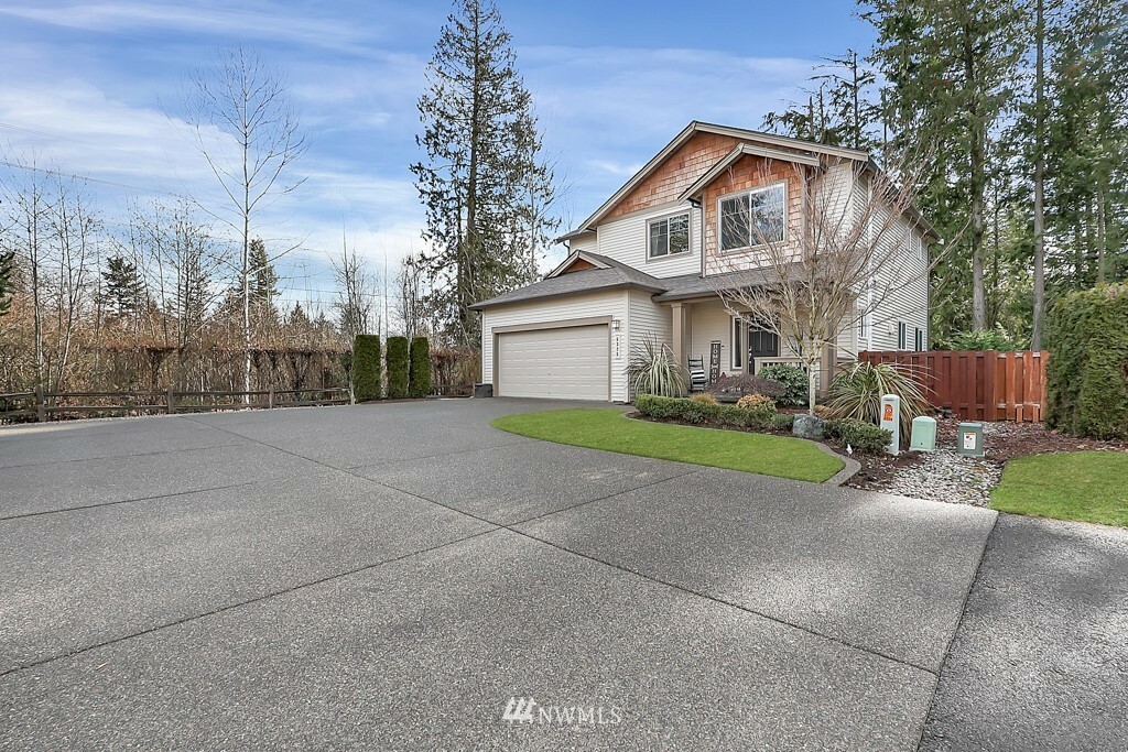 Property Photo:  6326 Annette Court SE  WA 98092 