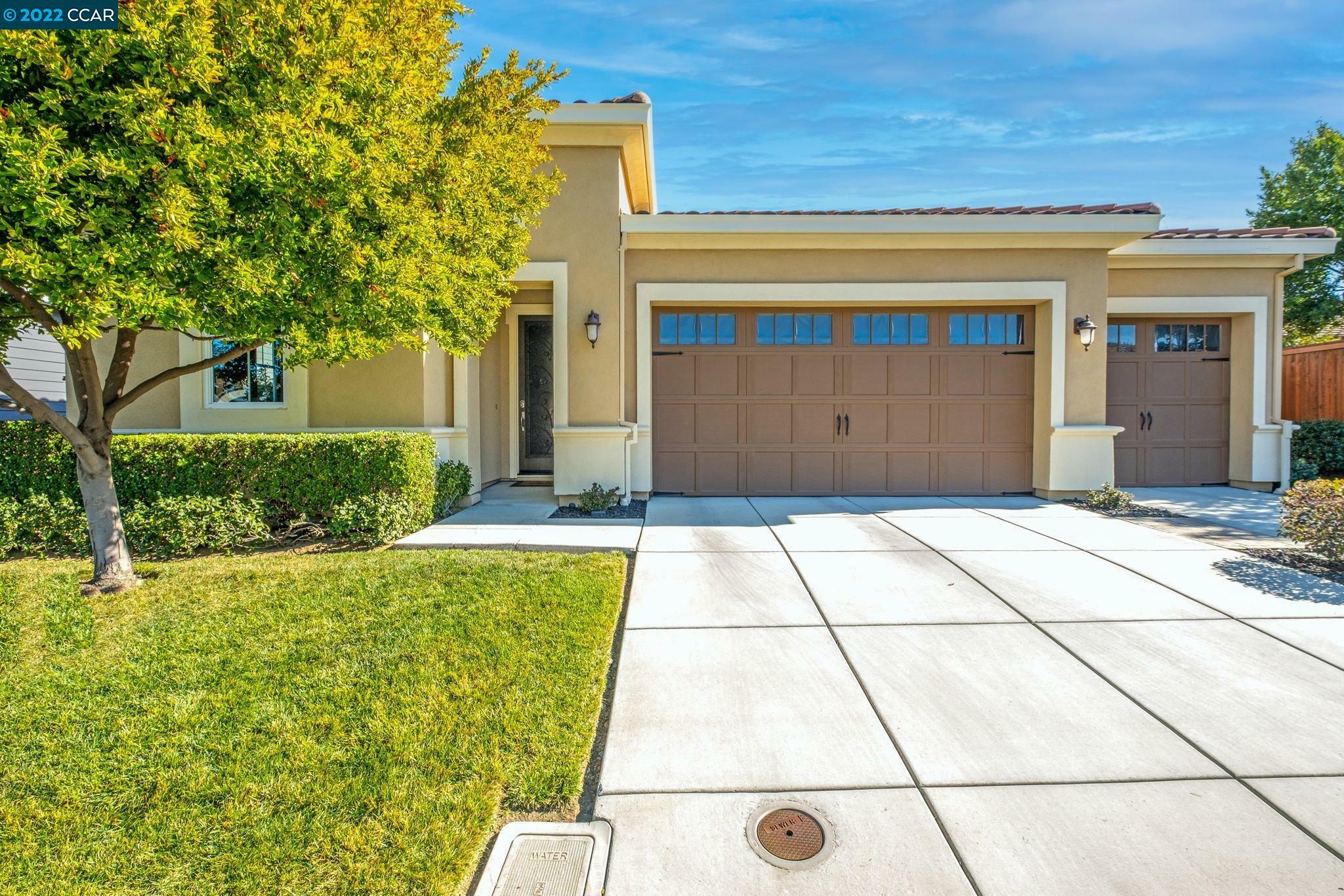 Property Photo: 1668 Pinot Pl CA 94513-4259