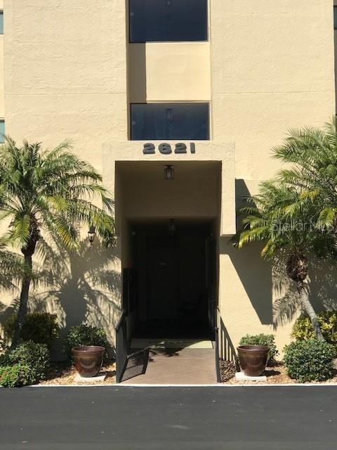 Property Photo: 2621 Cove Cay Drive 404 FL 33760