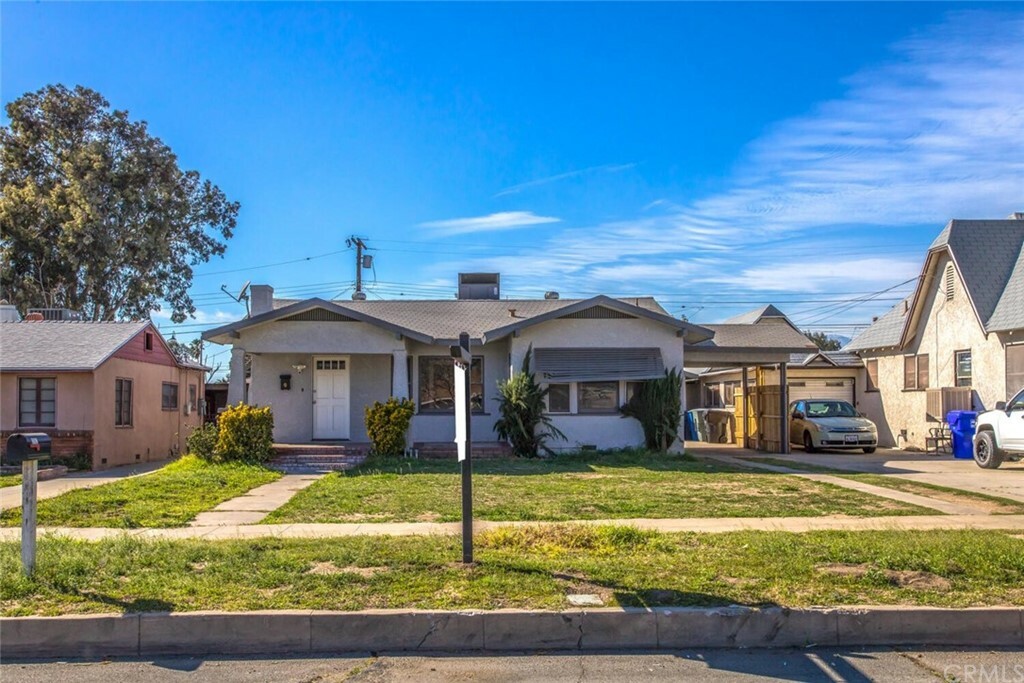 Property Photo:  2762 N Sierra Way  CA 92405 