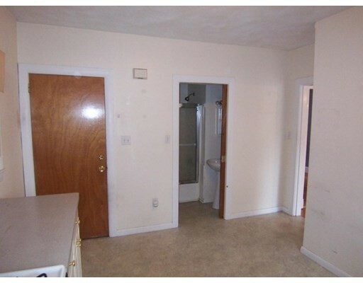 Property Photo:  111 Woerd Avenue 1  MA 02453 