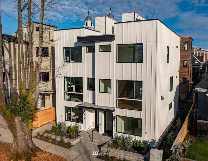 808 17 Avenue  Seattle WA 98122 photo