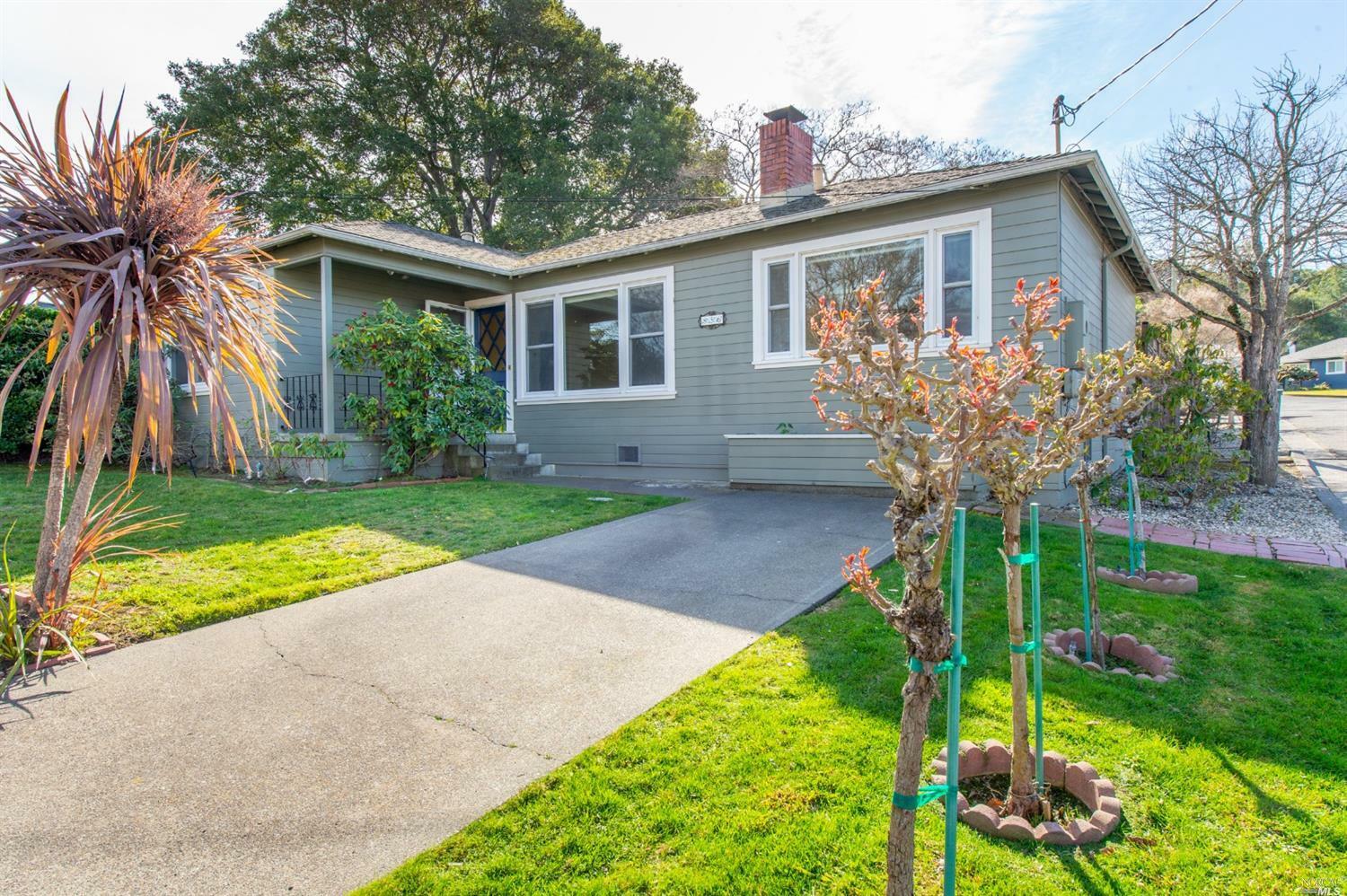 Property Photo: 856 6th Street CA 94952