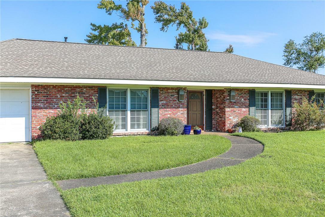 Property Photo:  908 Henrietta Lane  LA 70605 