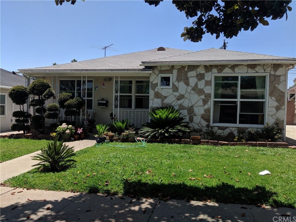 Property Photo:  613 Morris Place  CA 90640 