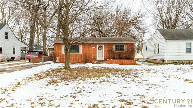 Property Photo:  9052 Cardwell Street  MI 48150 