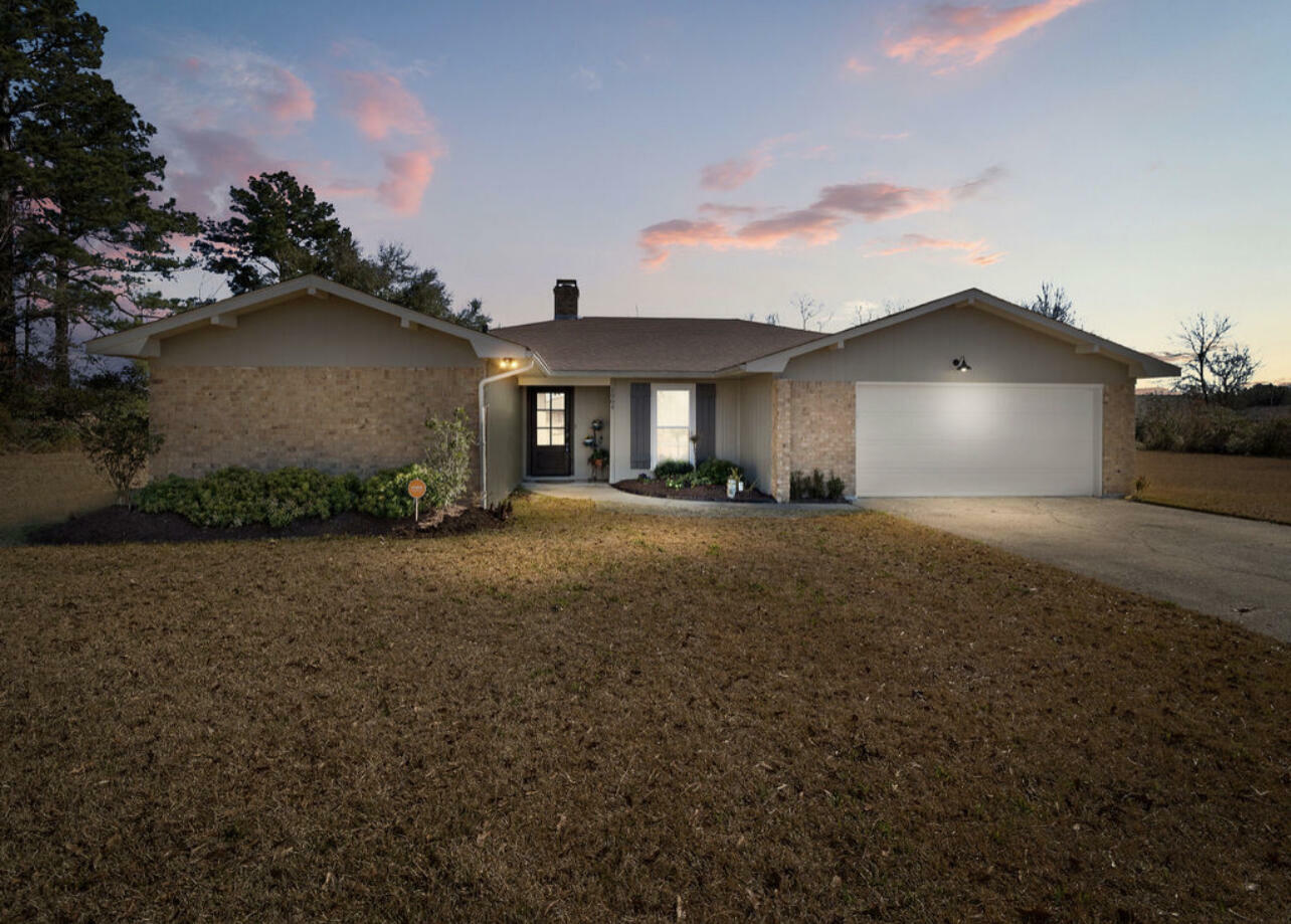 Property Photo:  1904 Lakeside St  LA 70634 