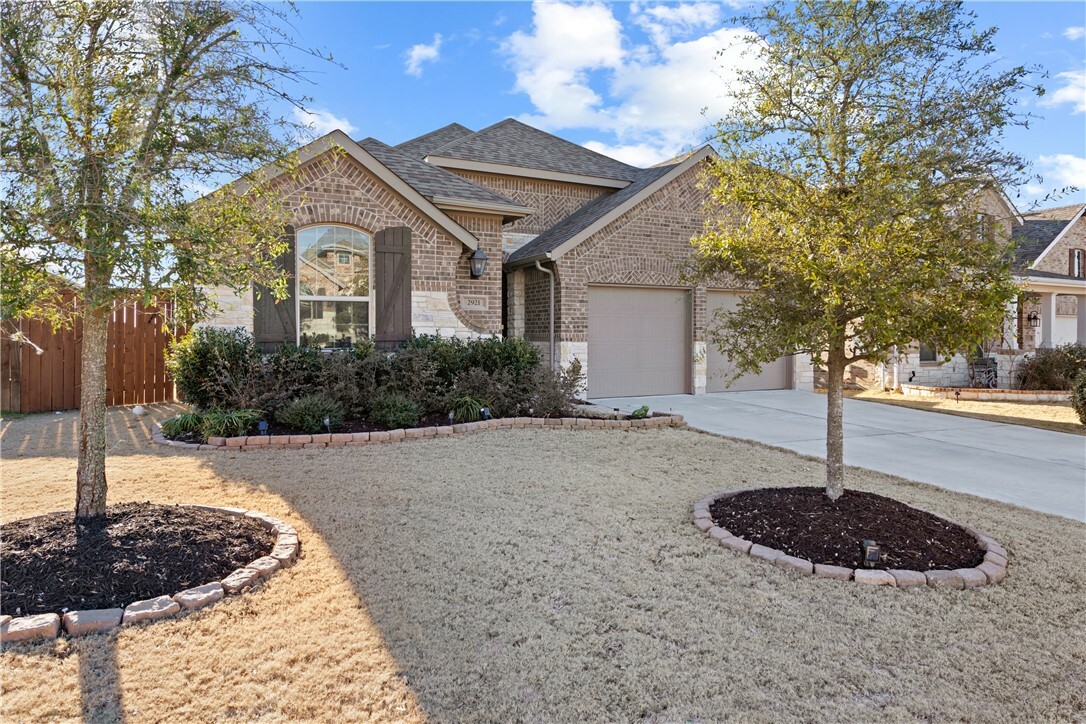Property Photo: 2921 Diego Drive TX 78665