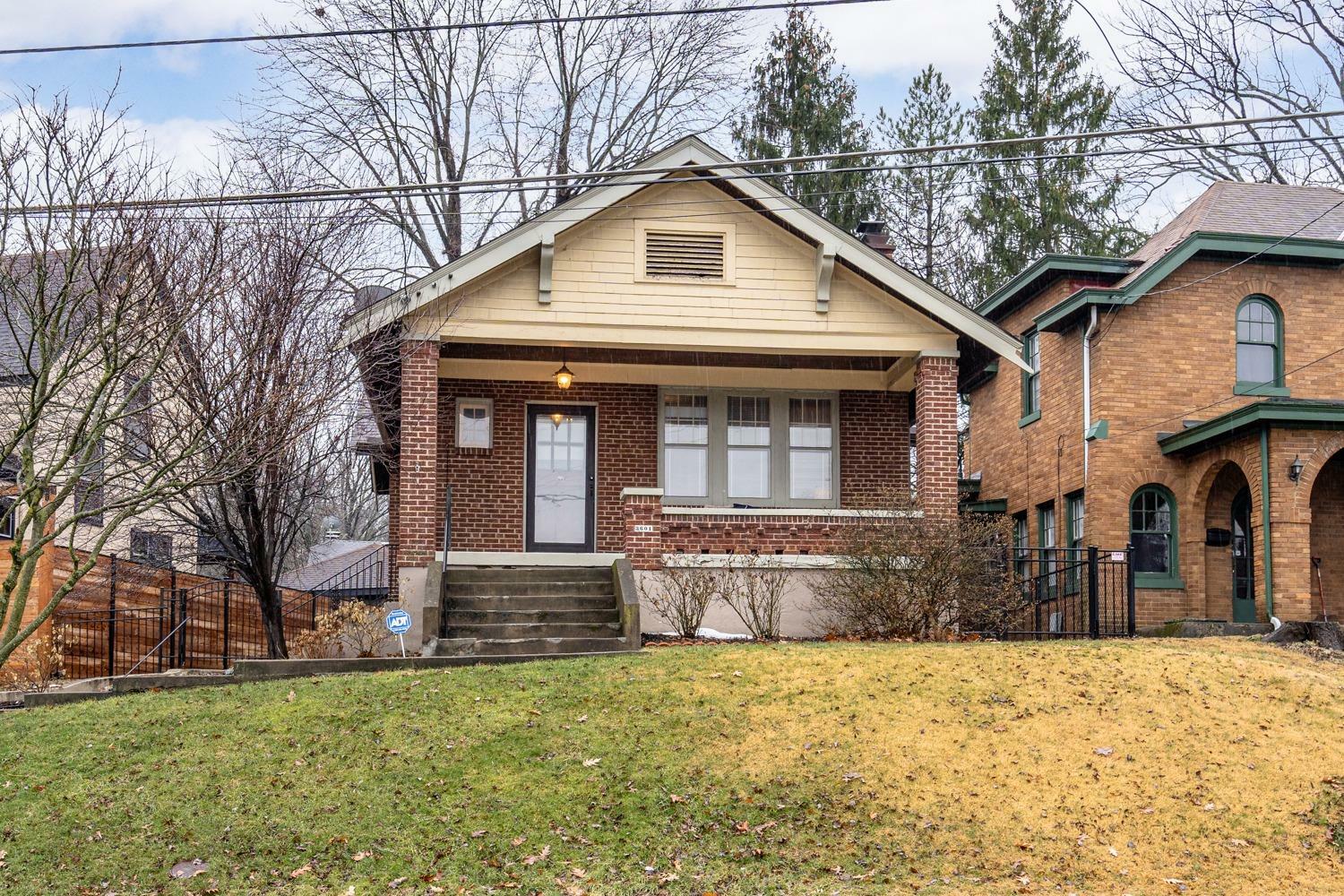 Property Photo:  3601 Ault Park Ave  OH 45208 