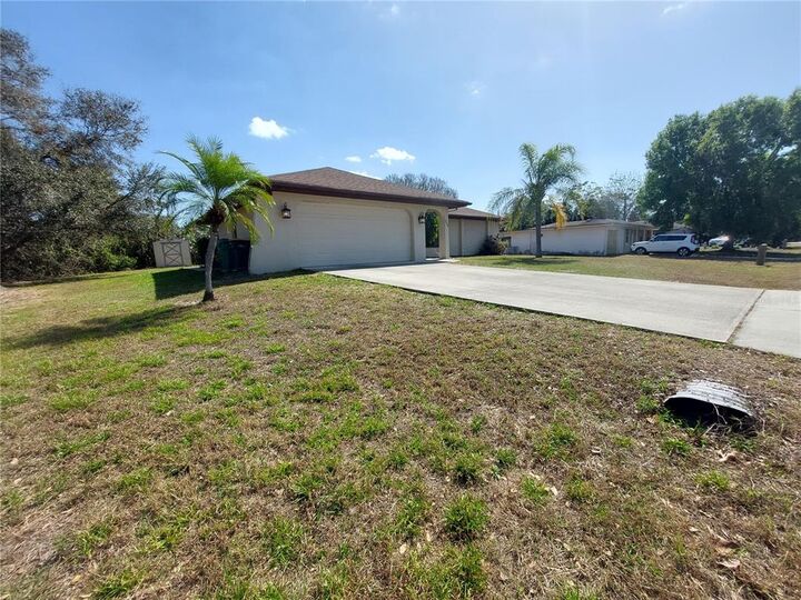 Property Photo:  309 Timbruce Lane NW  FL 33952 