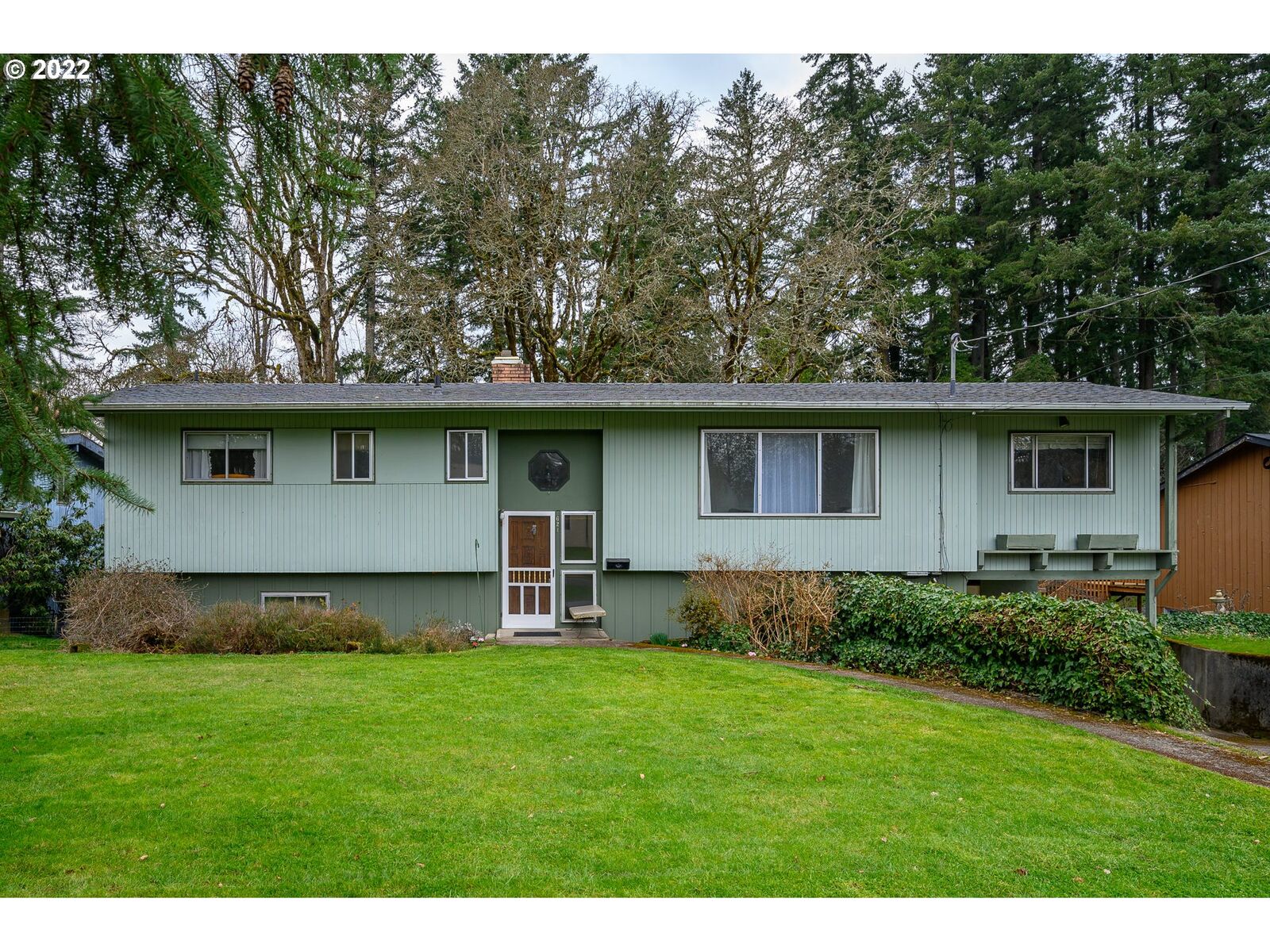 Property Photo:  621 N Morton St  OR 97132 