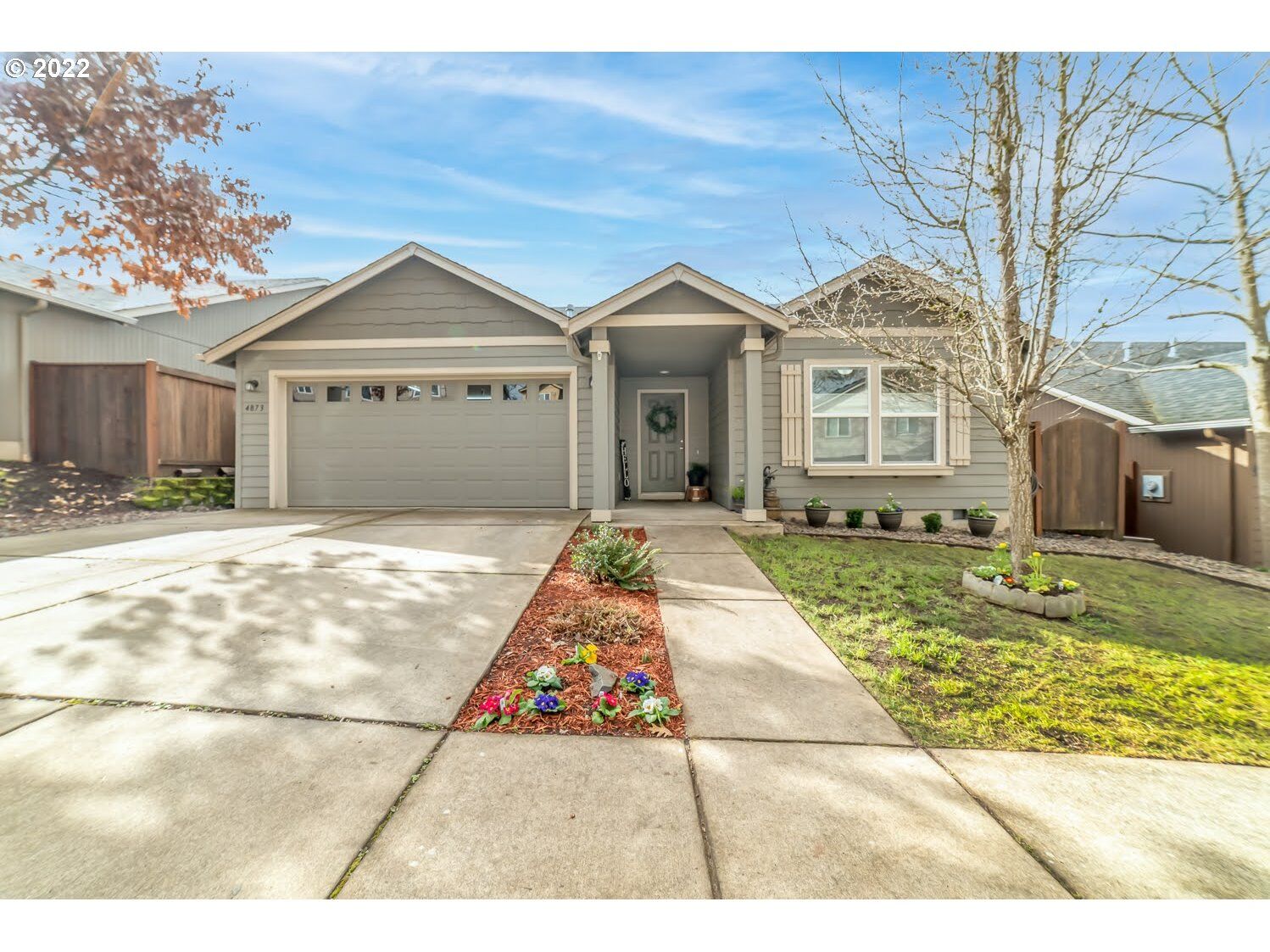 Property Photo:  4873 Glacier Dr  OR 97478 